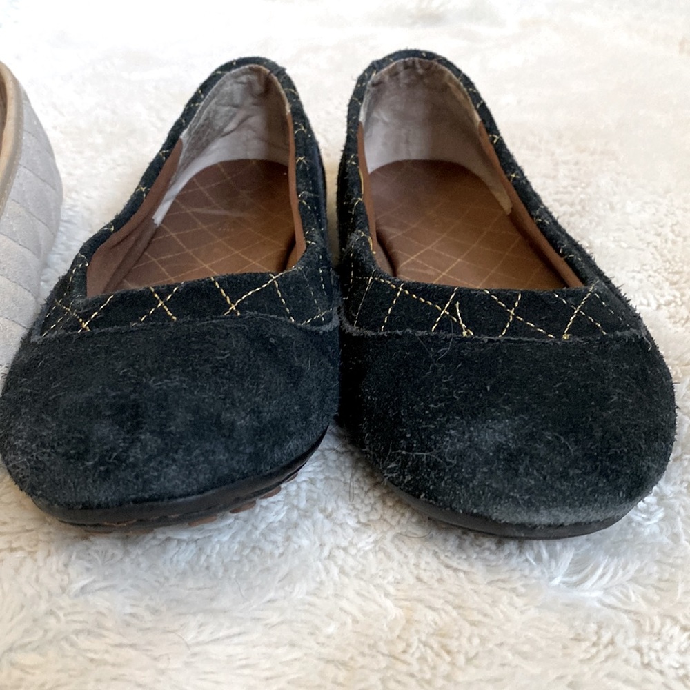 3/$60 Bundle of 2 Quilted Cream and Suede Black Slip On Flats - Picture 8 of 16